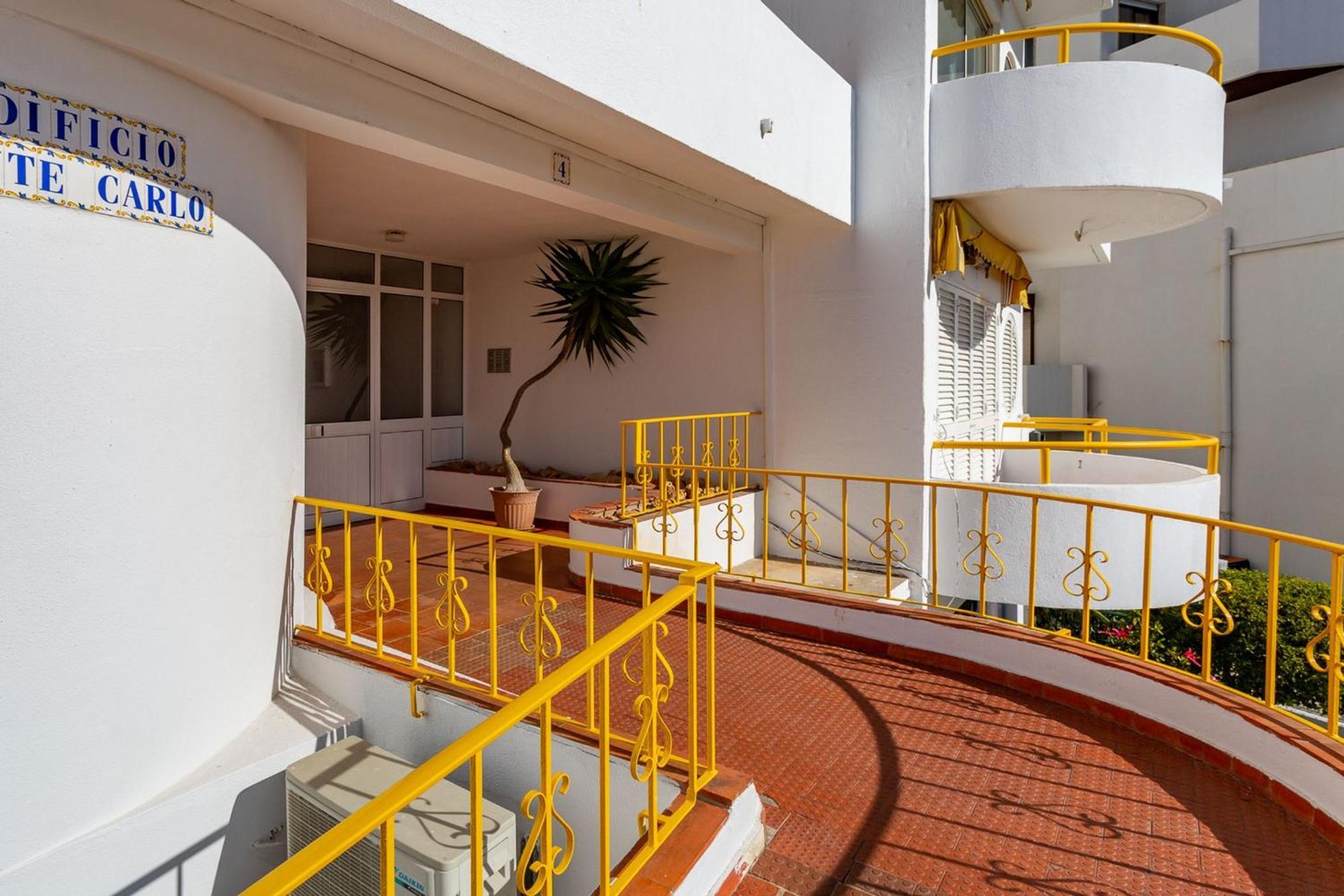 Typical T2 In Albufeira W/ Balcony By Lovelystay Exteriér fotografie